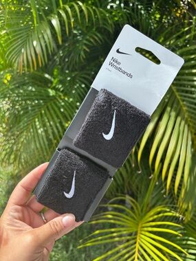 NIKE ✔️ Swoosh Wristbands